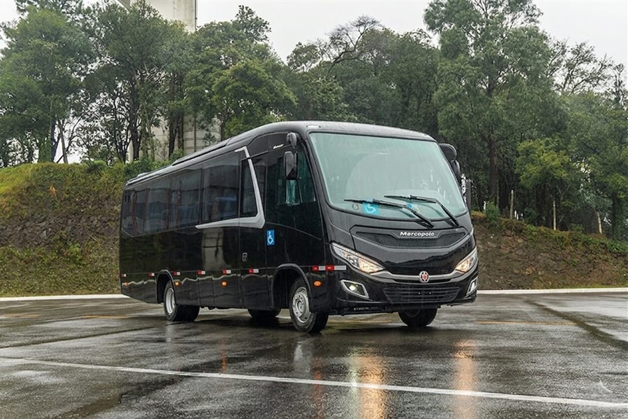 Micro-ônibus preto, Movix