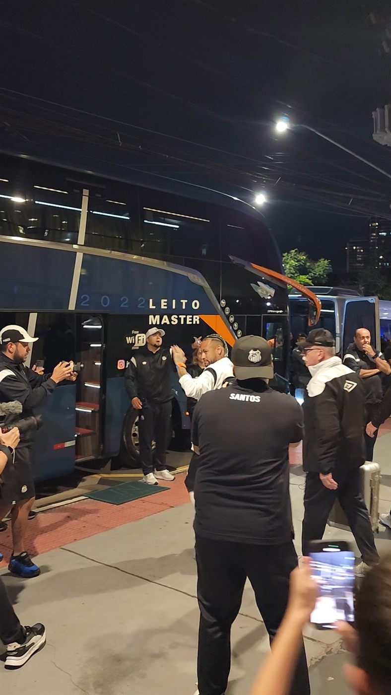 Chegada de delegação esportiva atendida pela Movix